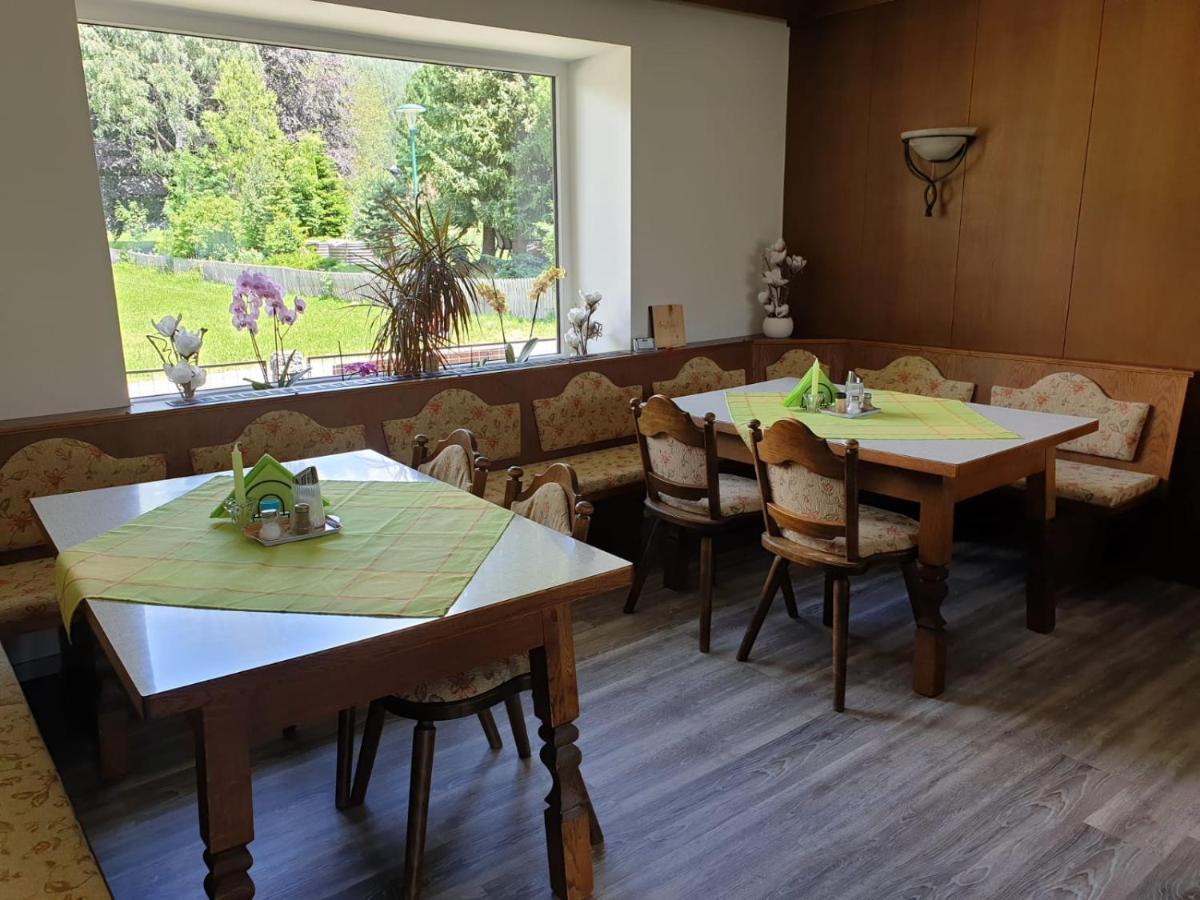 Haus Bergblick Fruehstueckspension Oberort Bagian luar foto