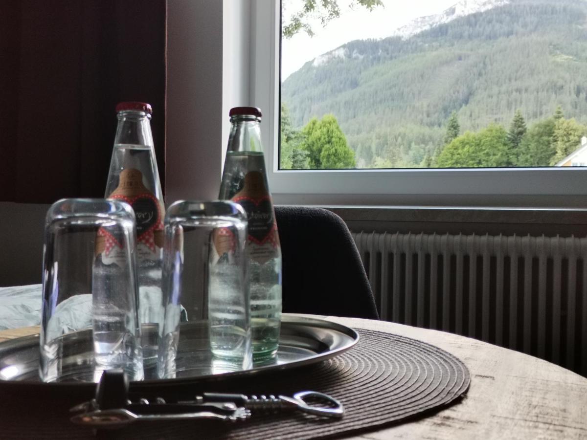 Haus Bergblick Fruehstueckspension Oberort Bagian luar foto
