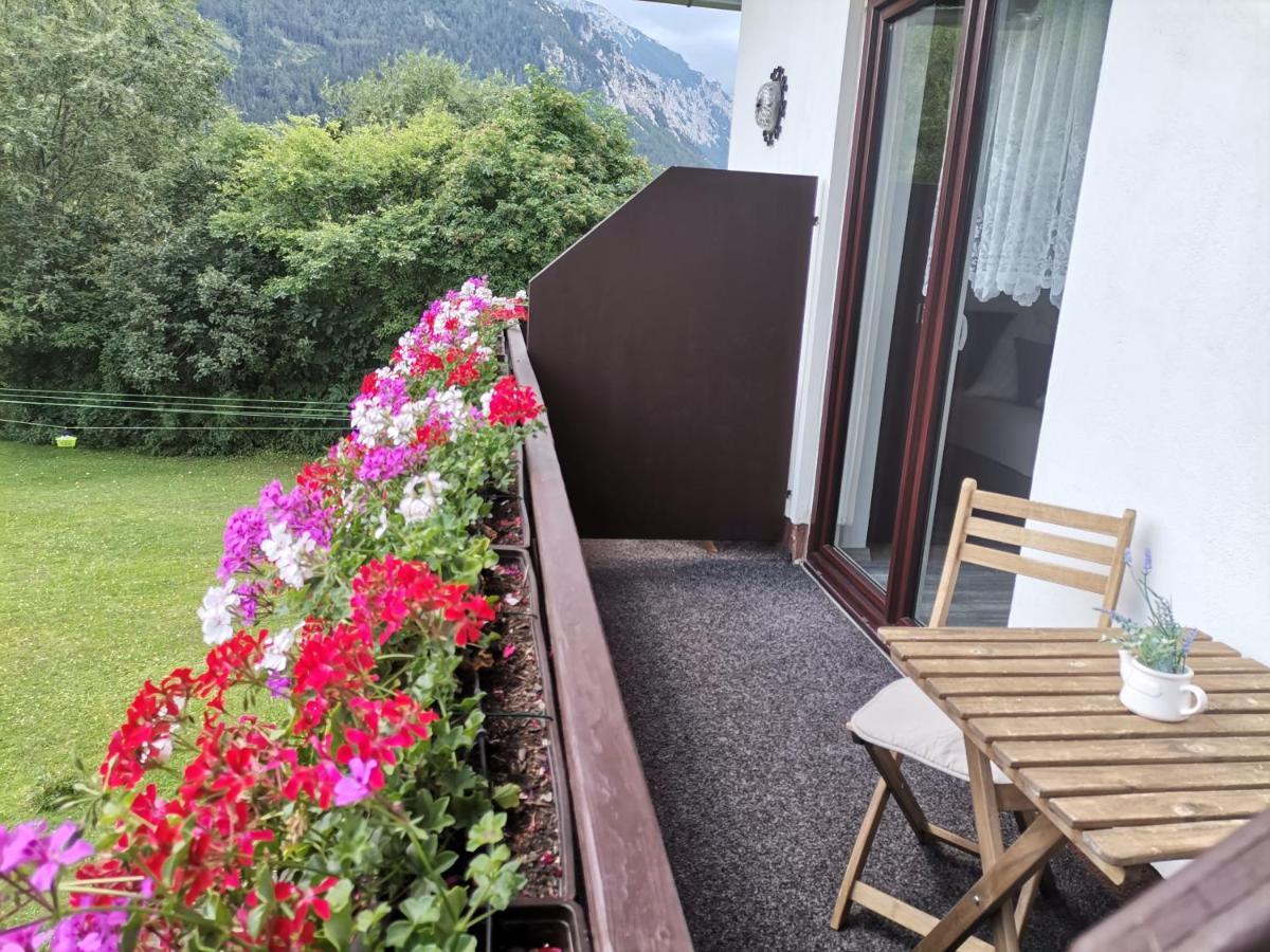 Haus Bergblick Fruehstueckspension Oberort Bagian luar foto