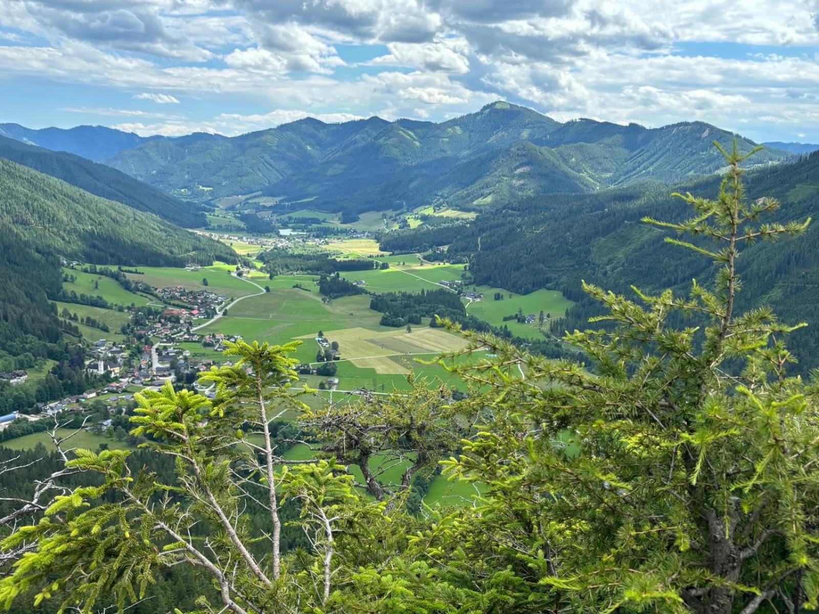 Haus Bergblick Fruehstueckspension Oberort Bagian luar foto